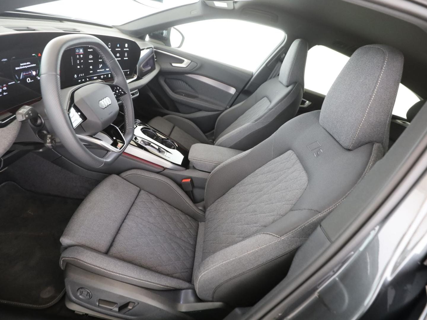 Bild über Audi A5 Avant e-hybrid e-hybrid quattro 220 kW S tronic - für weitere Informationen kontaktieren Sie den Audi Partner