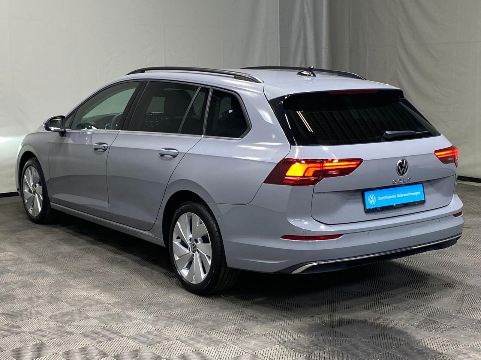 Volkswagen Golf Variant – Bild 4