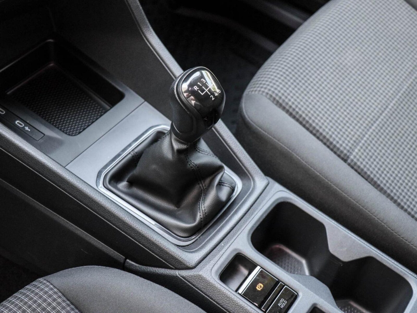 Volkswagen Caddy Cargo – Bild 9