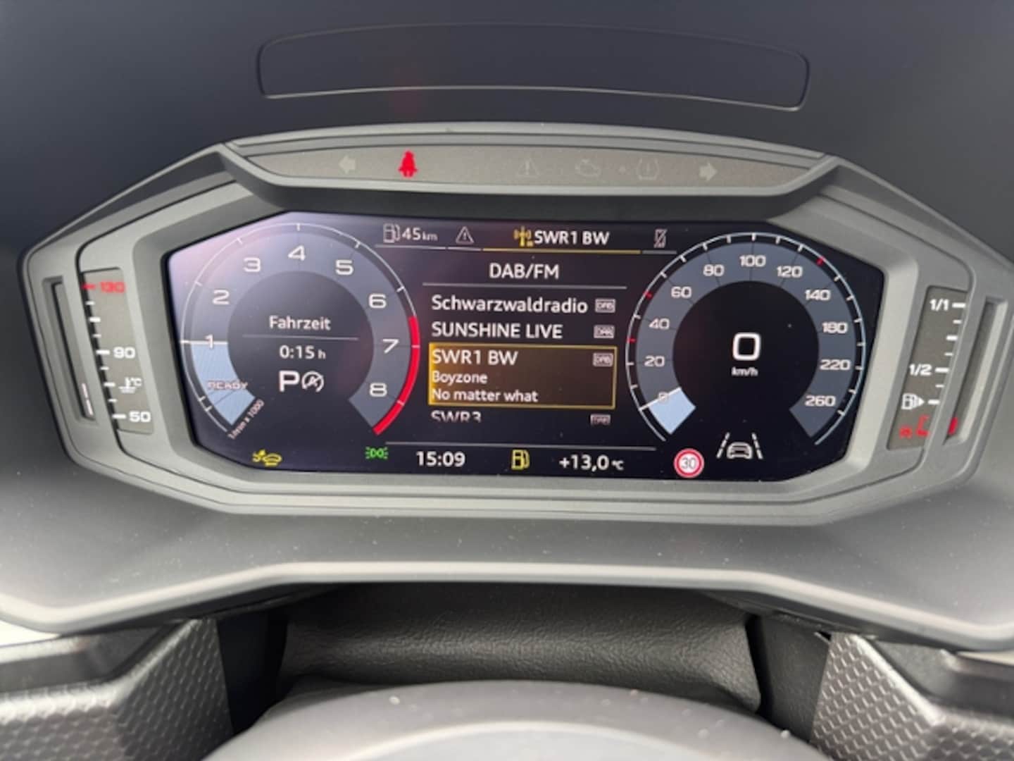 Bild über Audi A1 Sportback advanced 30 TFSI S tronic - für weitere Informationen kontaktieren Sie den Audi Partner