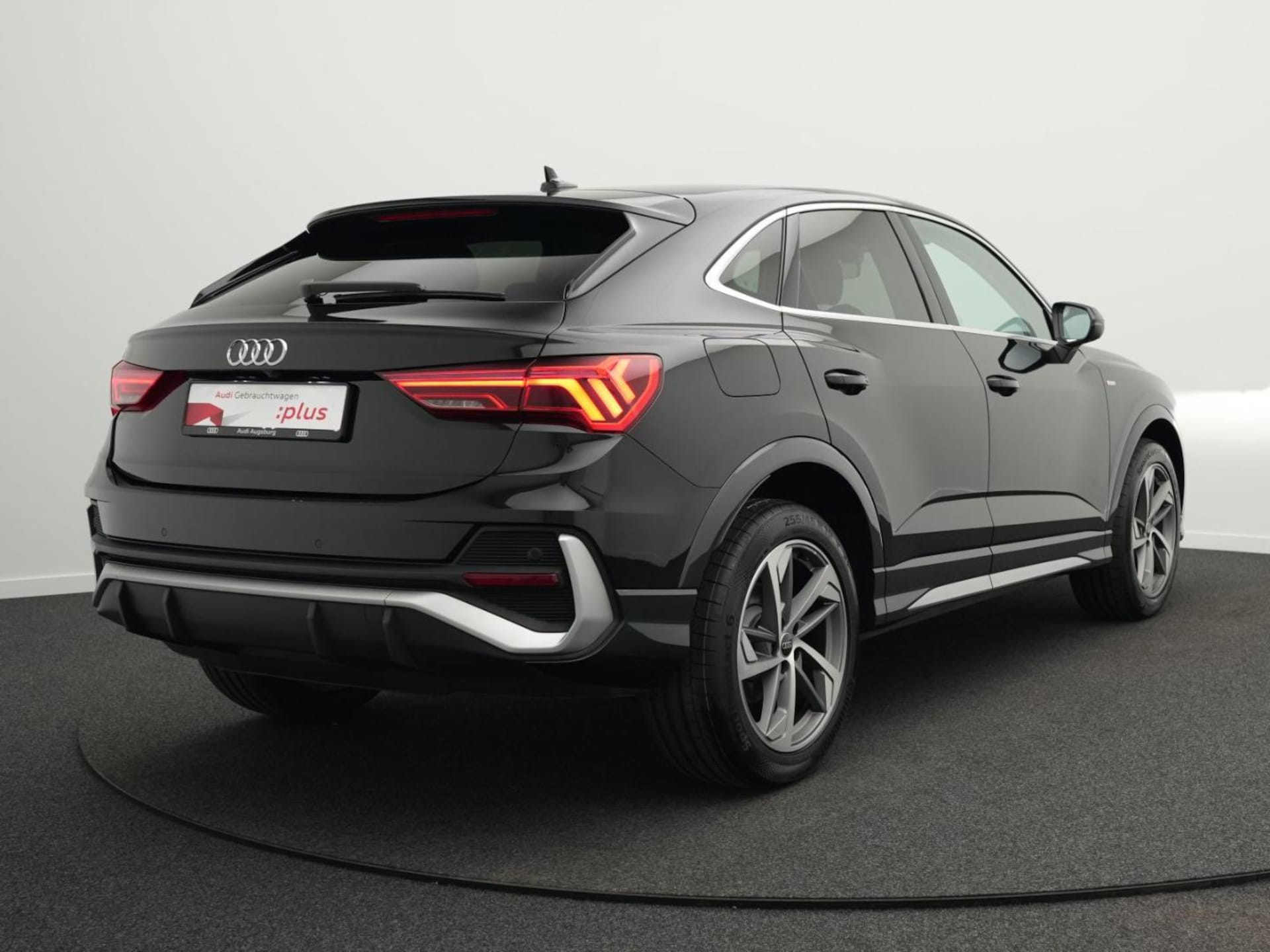 Audi Q3 Sportback S line