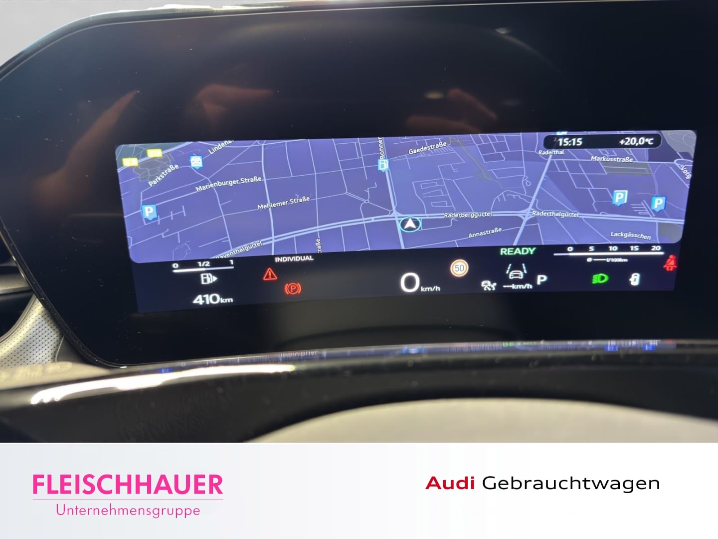 Bild über Audi Q3 SUV TFSI 110 kW S tronic - für weitere Informationen kontaktieren Sie den Audi Partner
