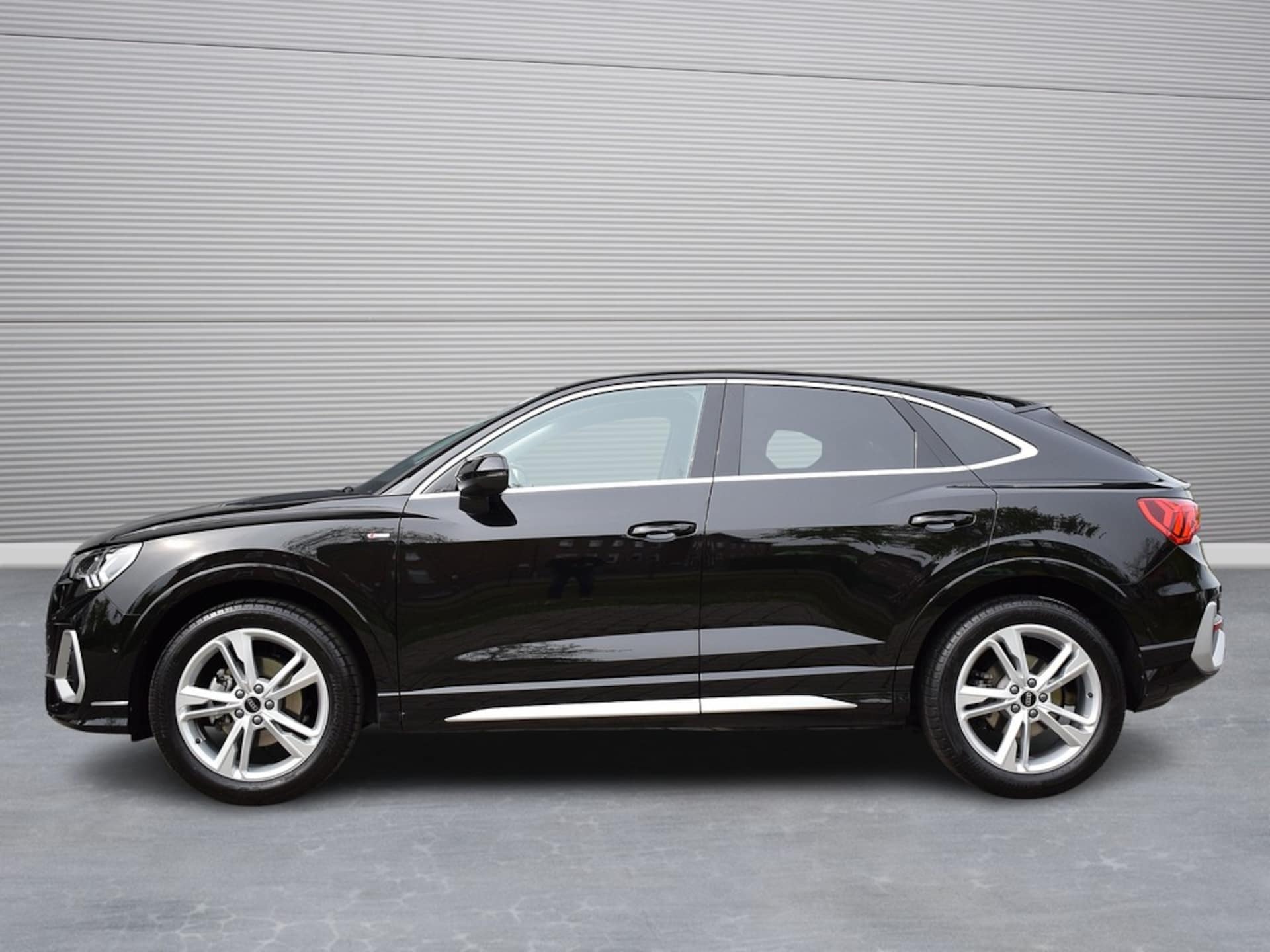 Audi Q3 Sportback S line