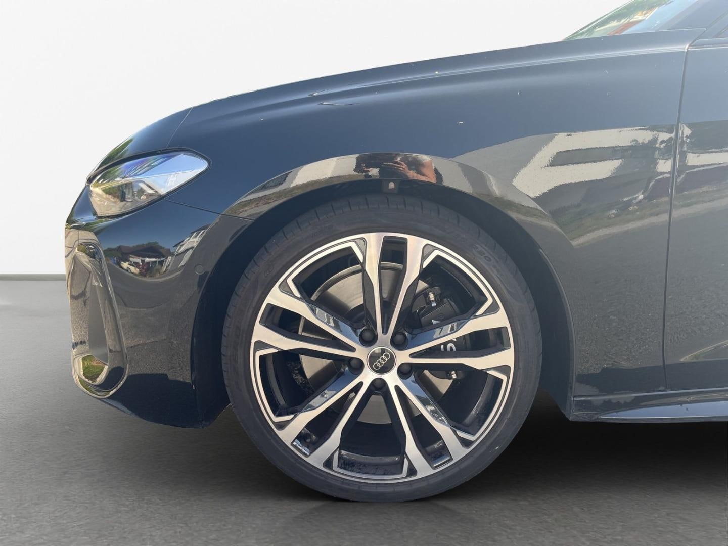Bild über Audi S5 Limousine TFSI 270 kW S tronic - für weitere Informationen kontaktieren Sie den Audi Partner