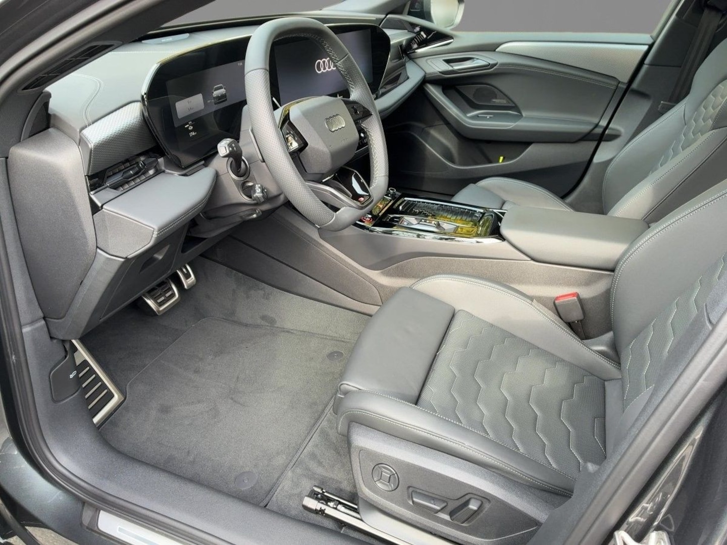 Bild über Audi A6 Sportback e-tron S line business e-tron quattro 315 kW - für weitere Informationen kontaktieren Sie den Audi Partner