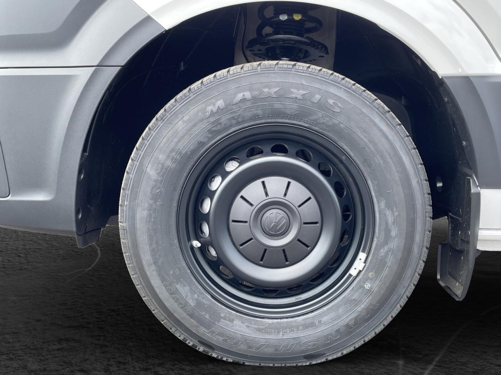 Volkswagen Crafter Kasten mittlerer Radstand – Bild 6