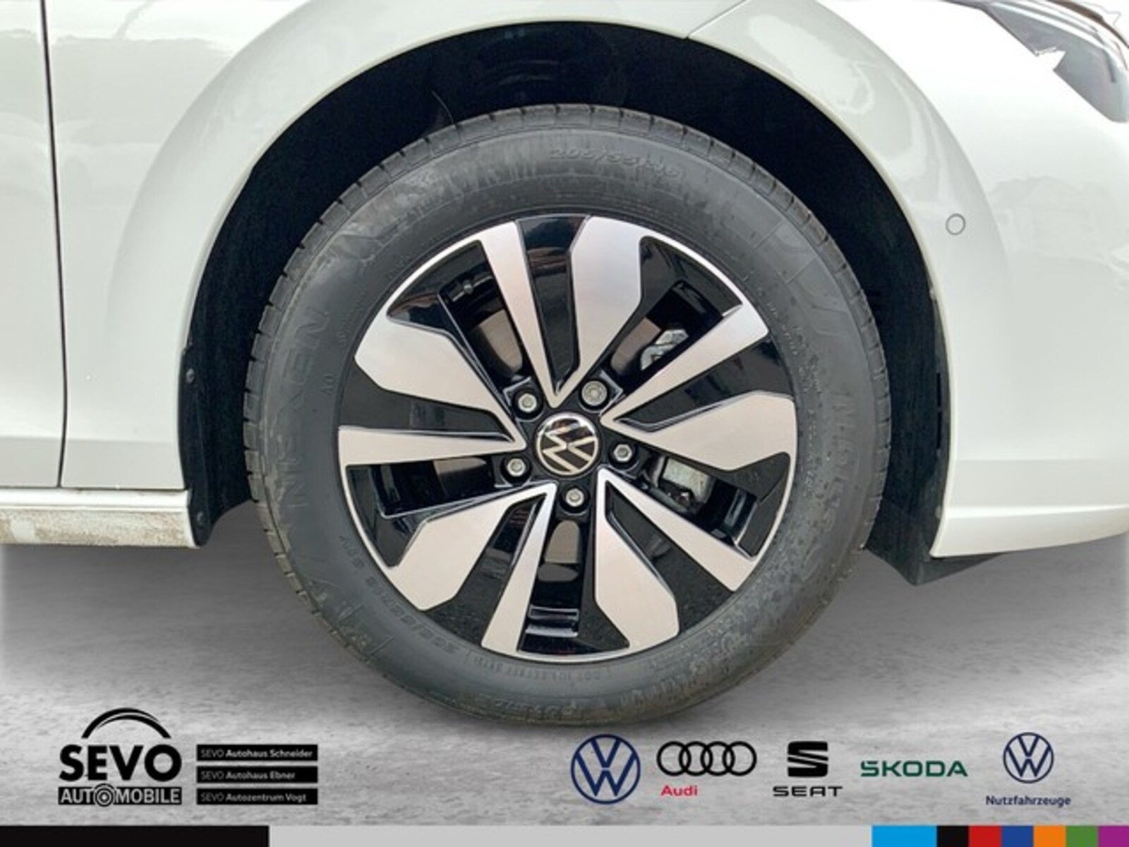 Volkswagen Golf Variant – Bild 6