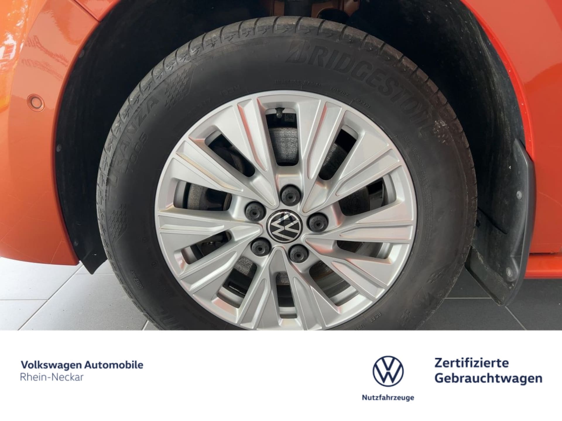 Volkswagen Multivan Basis-Modell