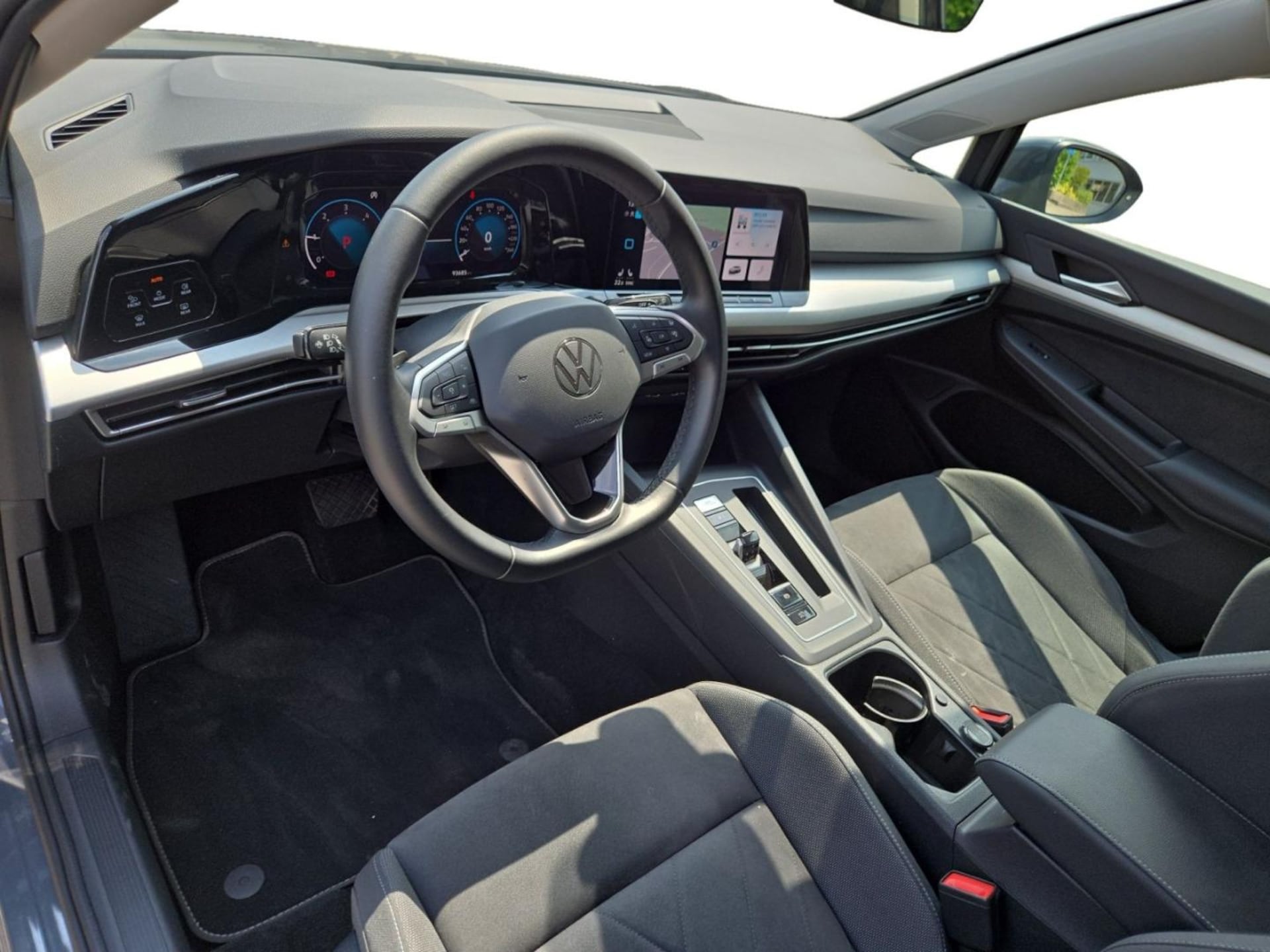 Volkswagen Golf Variant Life