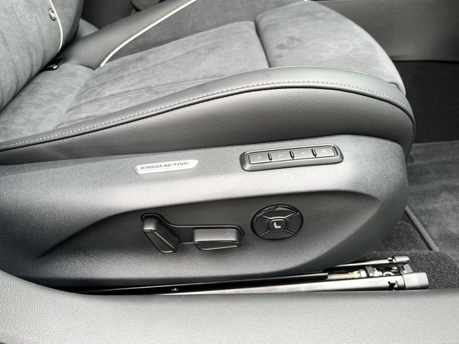 Volkswagen Passat – Bild 28