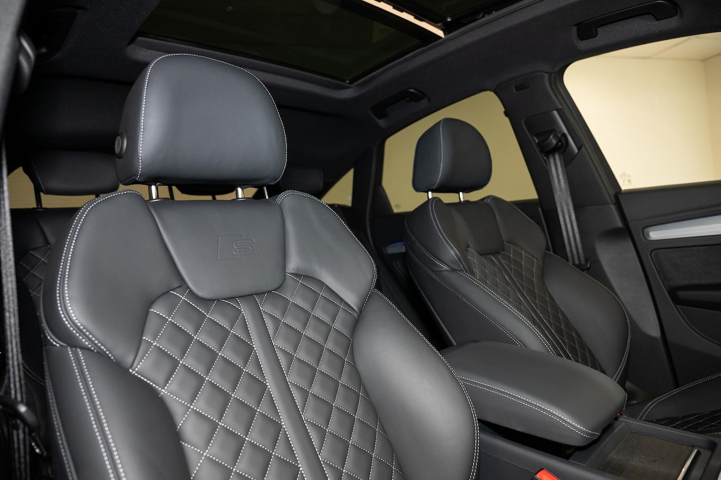 Image about Audi Q5 Sportback TFSI e 55 TFSI e quattro S tronic