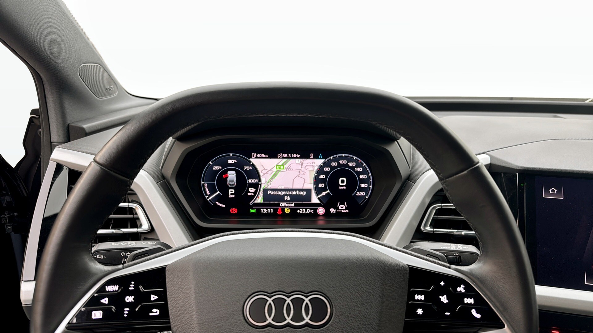 Bild som visar&nbsp;Audi Q4 e-tron&nbsp;Q4 45 e-tron quattro Proline 195,00 kW - för mer information kontakta din Audi Partner
