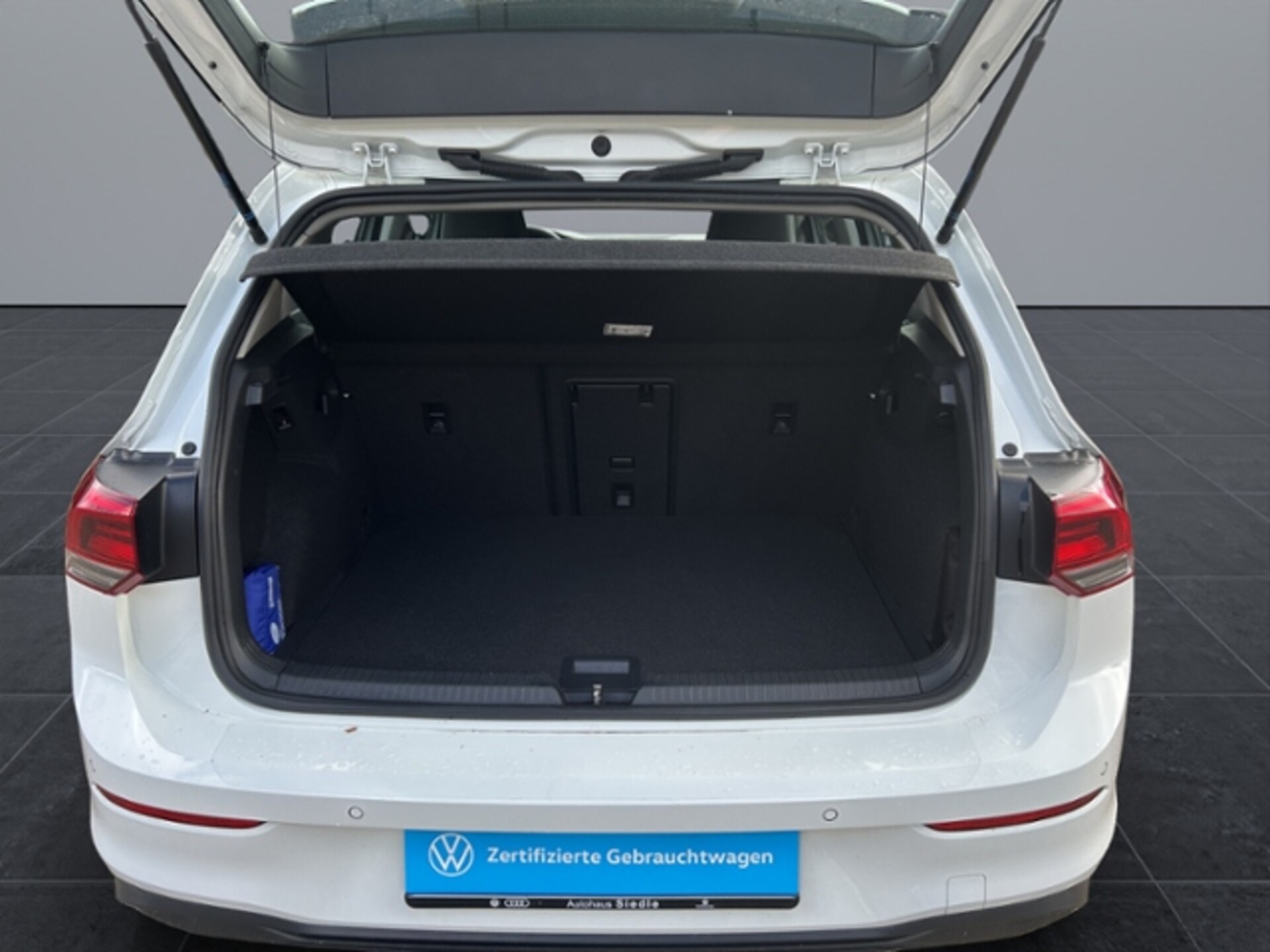Volkswagen Golf Life