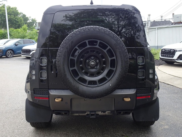 2025 Land Rover Defender