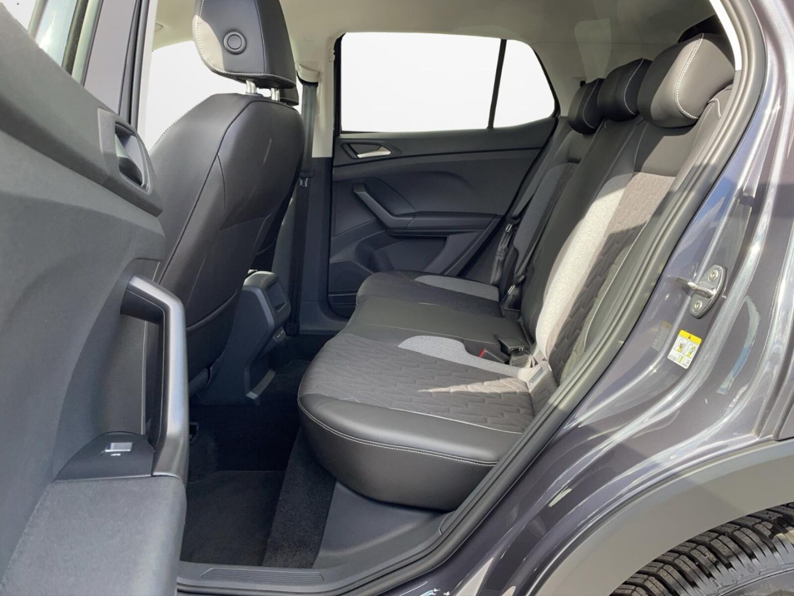 Volkswagen T-Cross – Bild 12