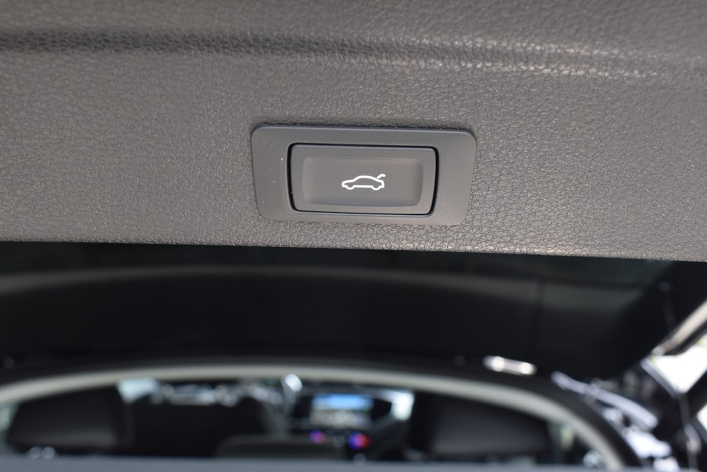Bild über Audi Q3 Sportback S line 35 TFSI S tronic - für weitere Informationen kontaktieren Sie den Audi Partner