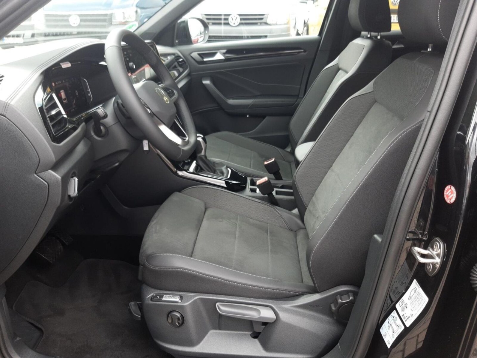 Volkswagen T-Roc – Bild 11