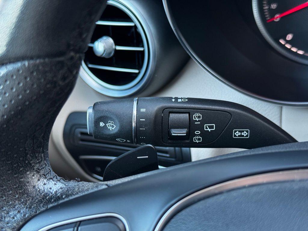 2019 Mercedes-Benz GLC GLC300 - Photo 35