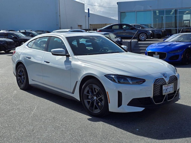 2025 BMW
