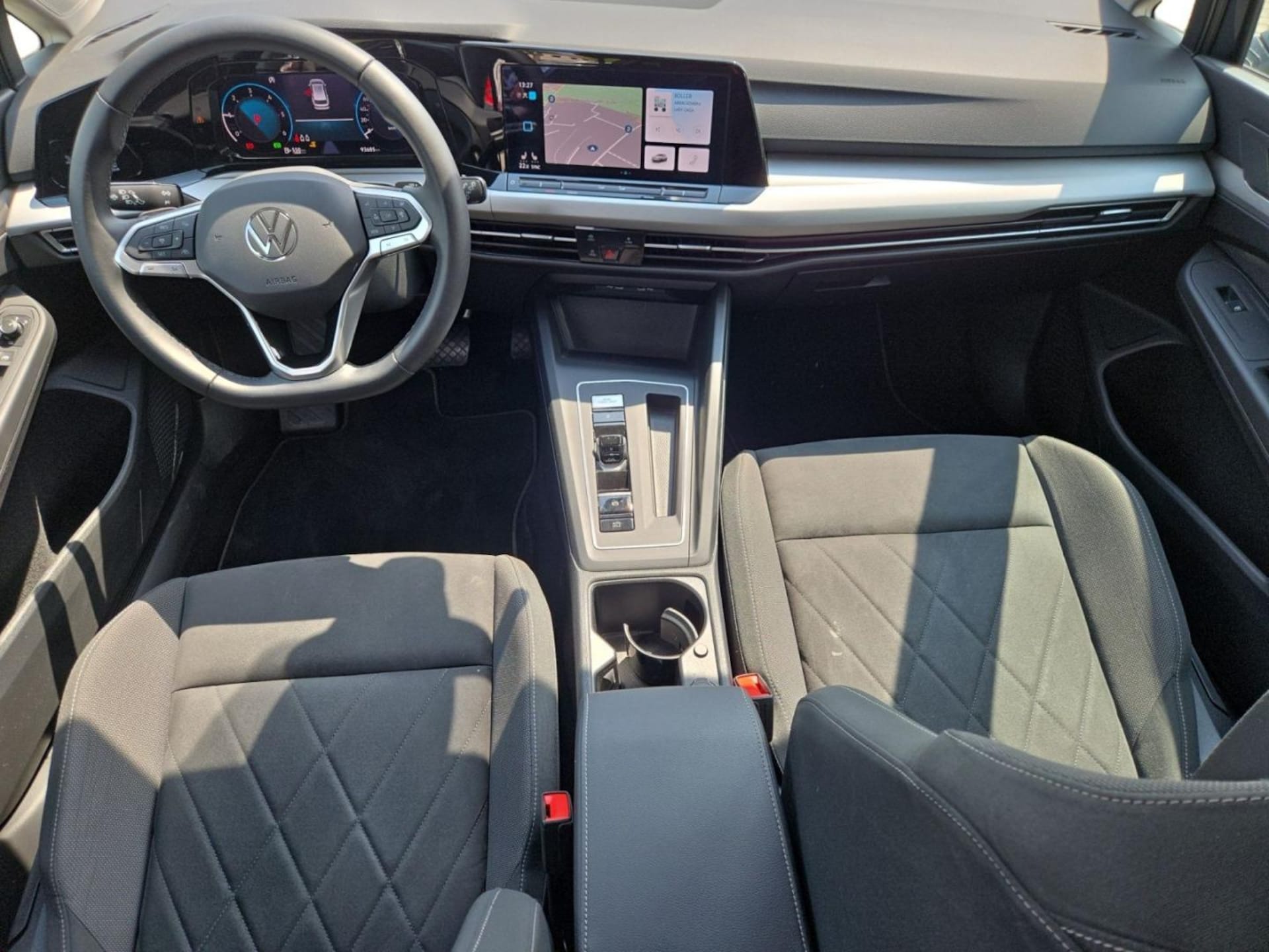 Volkswagen Golf Variant Life