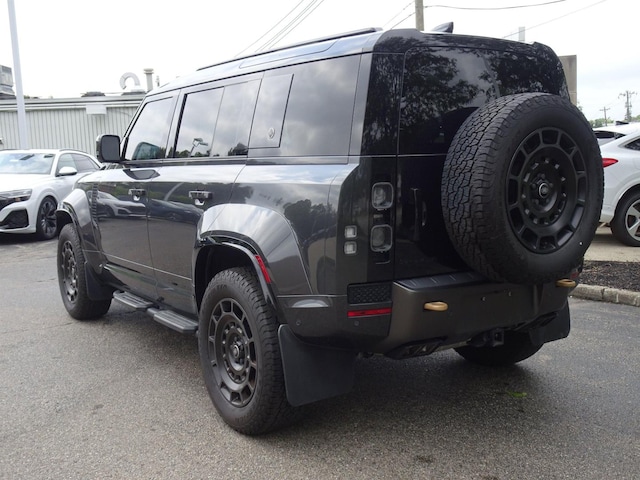 2025 Land Rover Defender