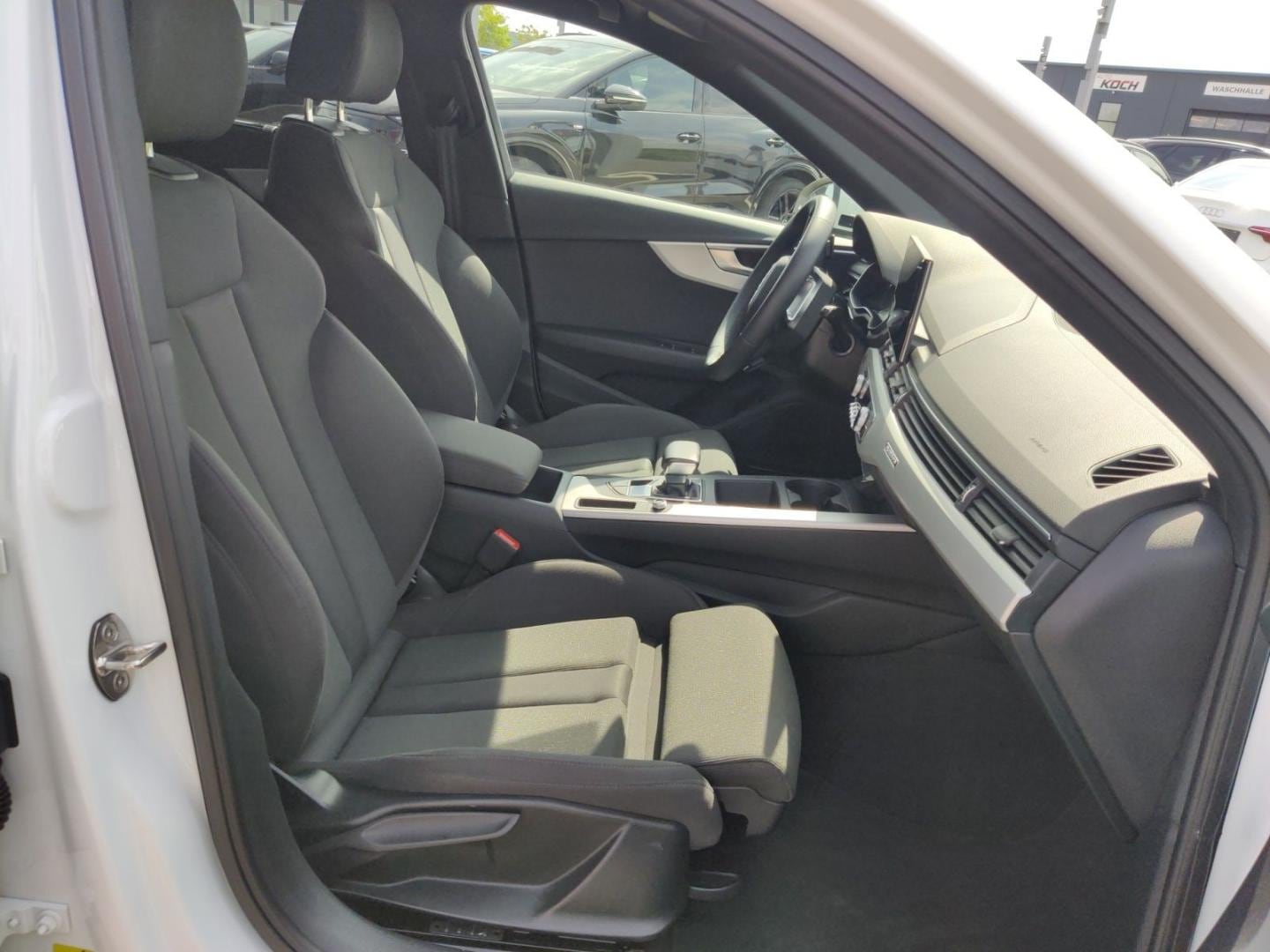 Bild über Audi A4 Avant S line 50 TDI quattro tiptronic - für weitere Informationen kontaktieren Sie den Audi Partner