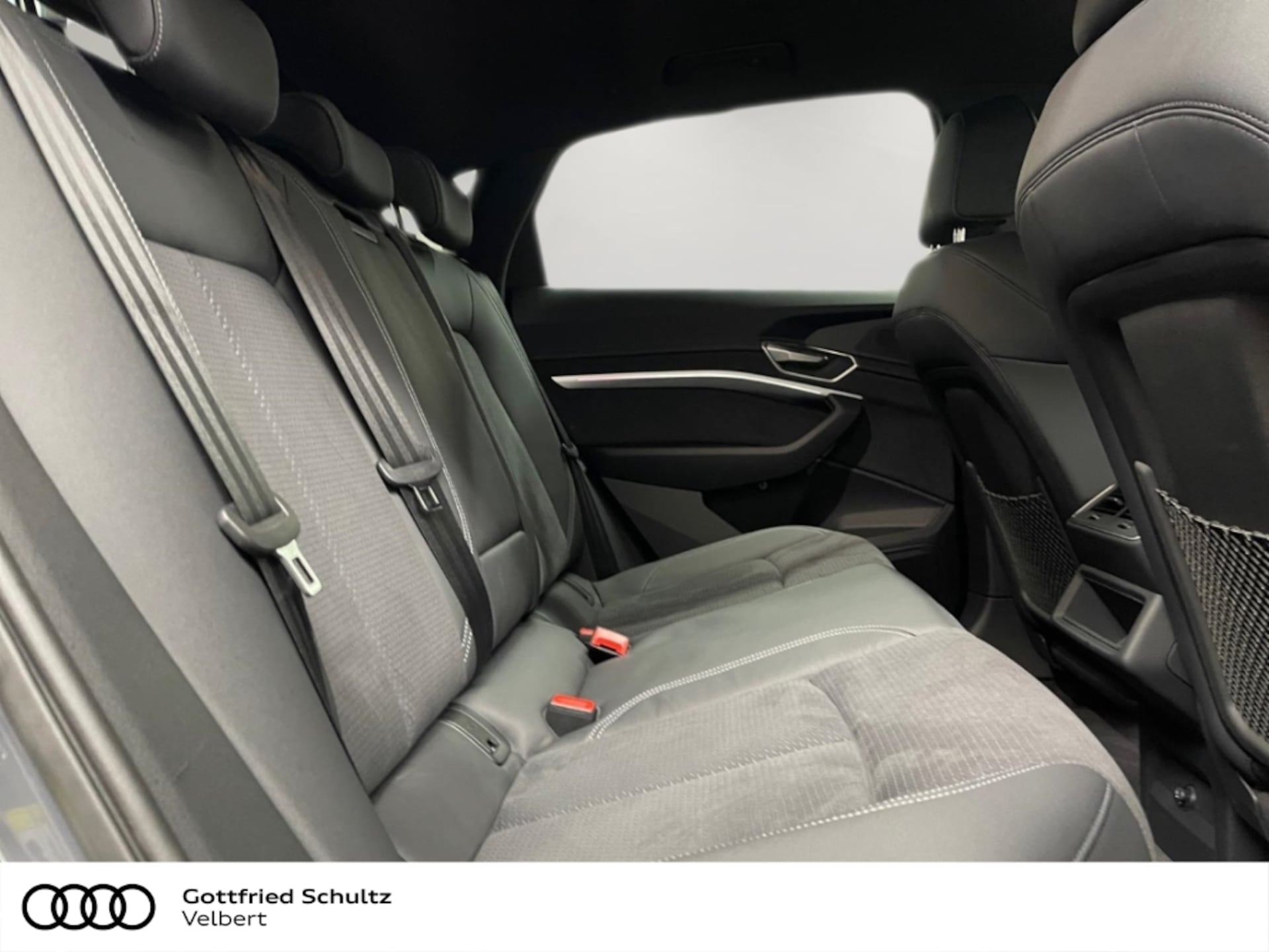 Audi Q8 Sportback e-tron Advanced