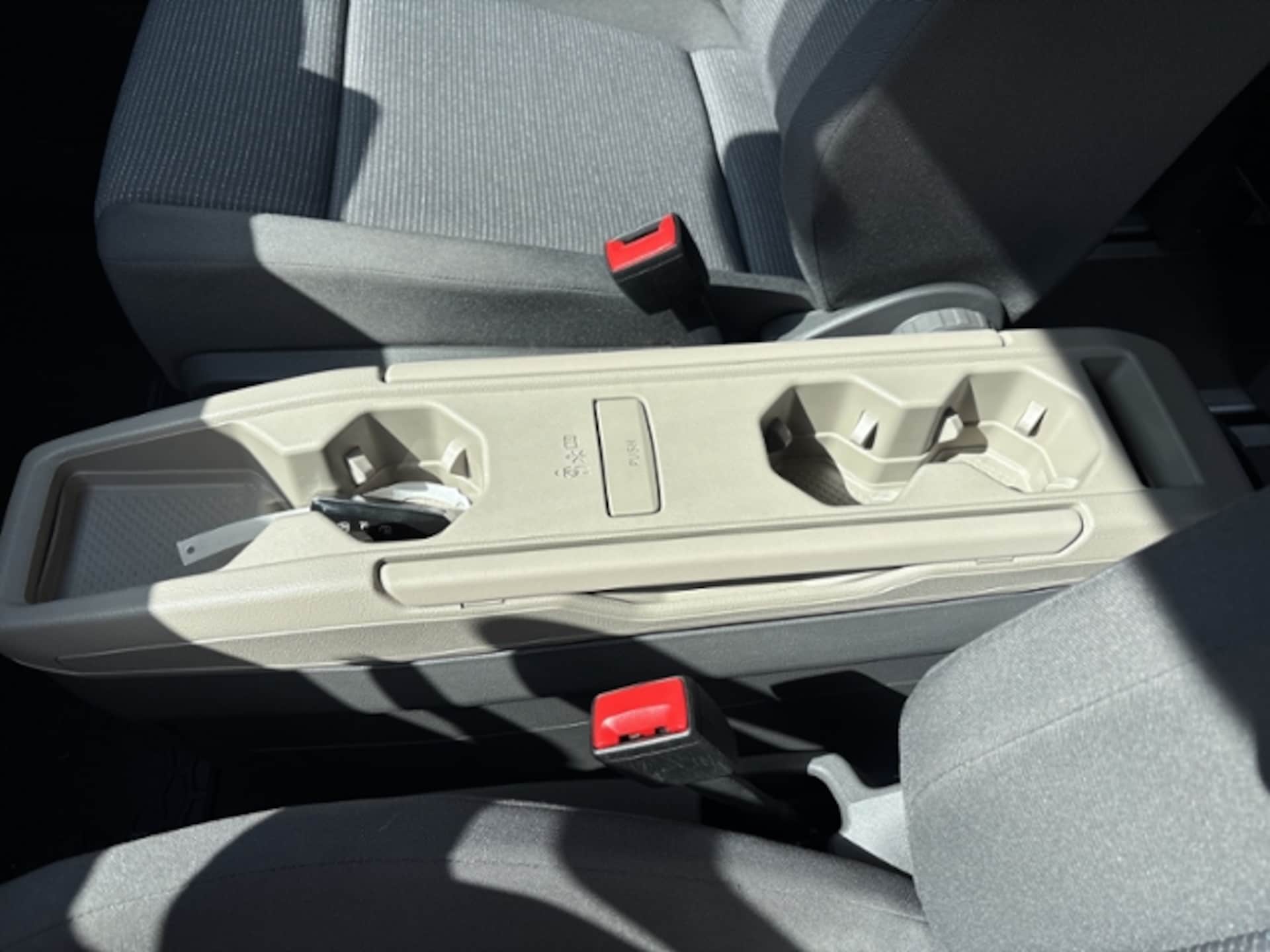 Volkswagen Multivan Langversion Basis-Modell