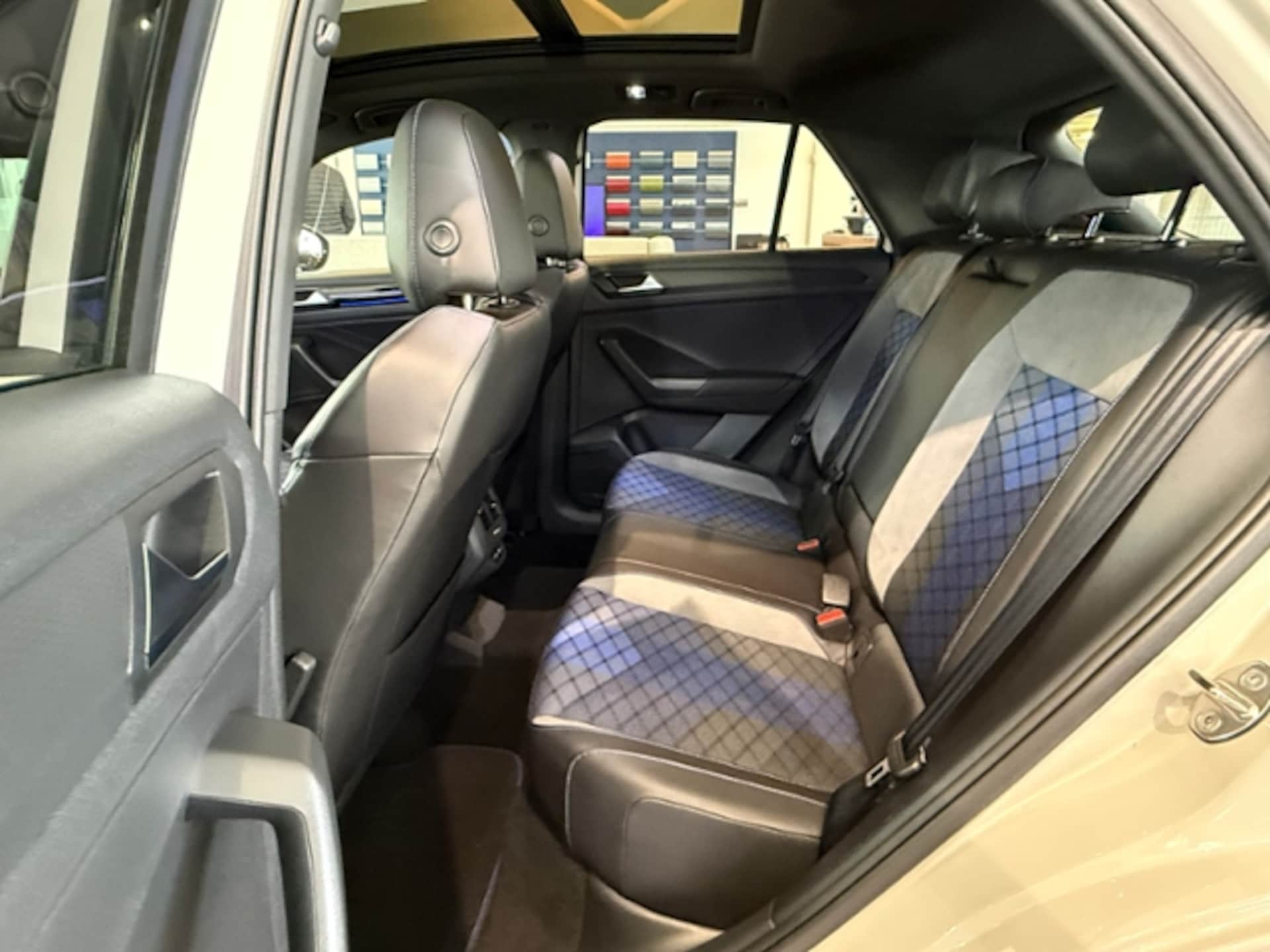 Volkswagen T-Roc R