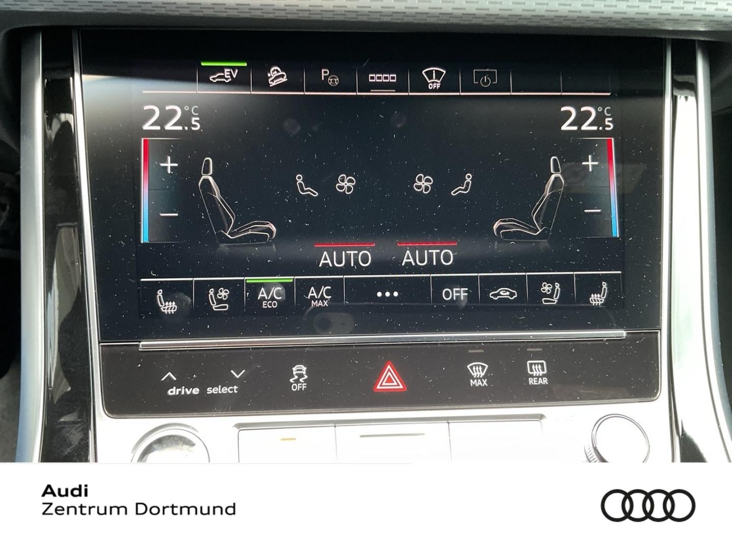 Bild über Audi Q7 SUV TFSI e S line business TFSI e quattro 360 kW tiptronic - für weitere Informationen kontaktieren Sie den Audi Partner