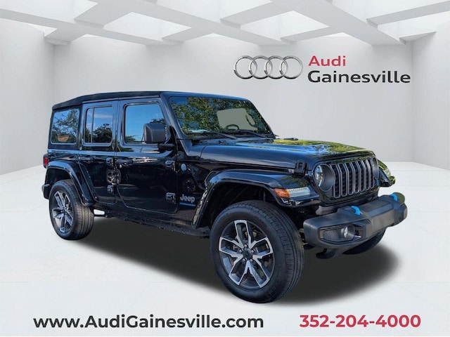 Photo of 2024 Jeep Wrangler 