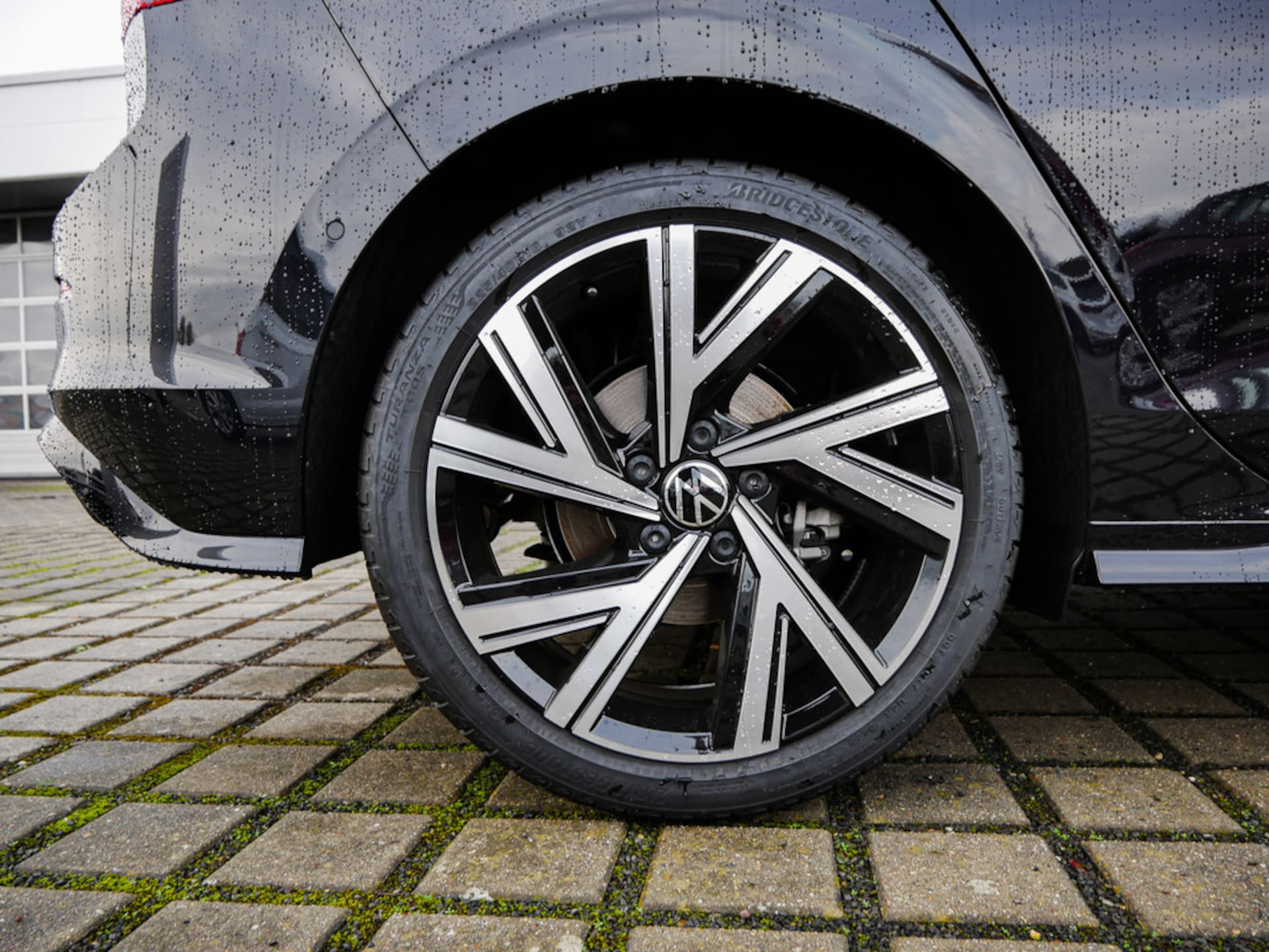 Volkswagen Golf R-Line