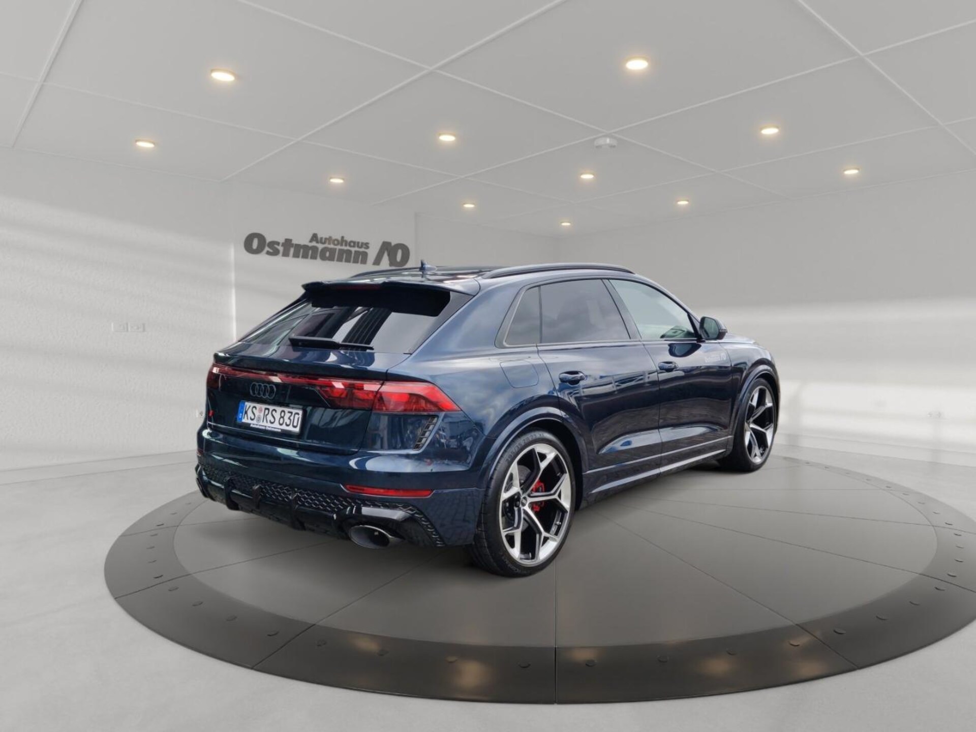 Audi RS Q8 SUV performance