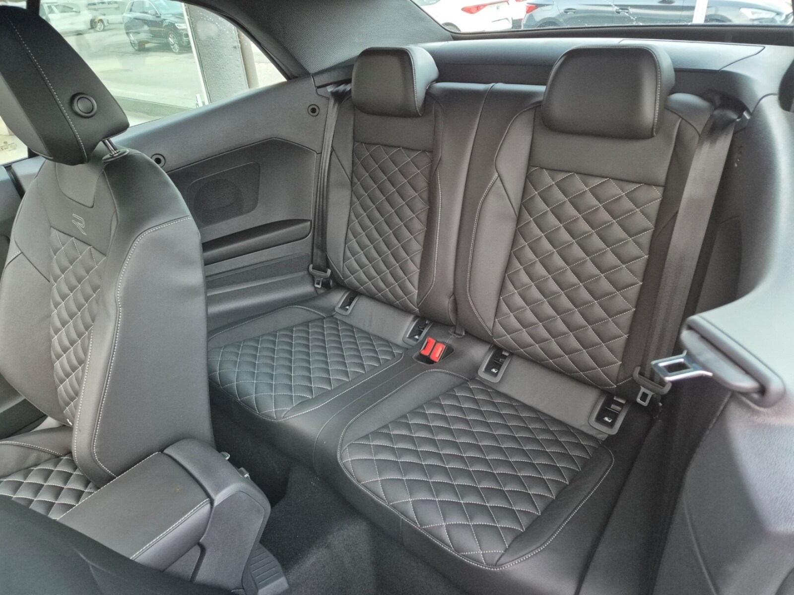 Volkswagen T-Roc Cabriolet – Bild 8