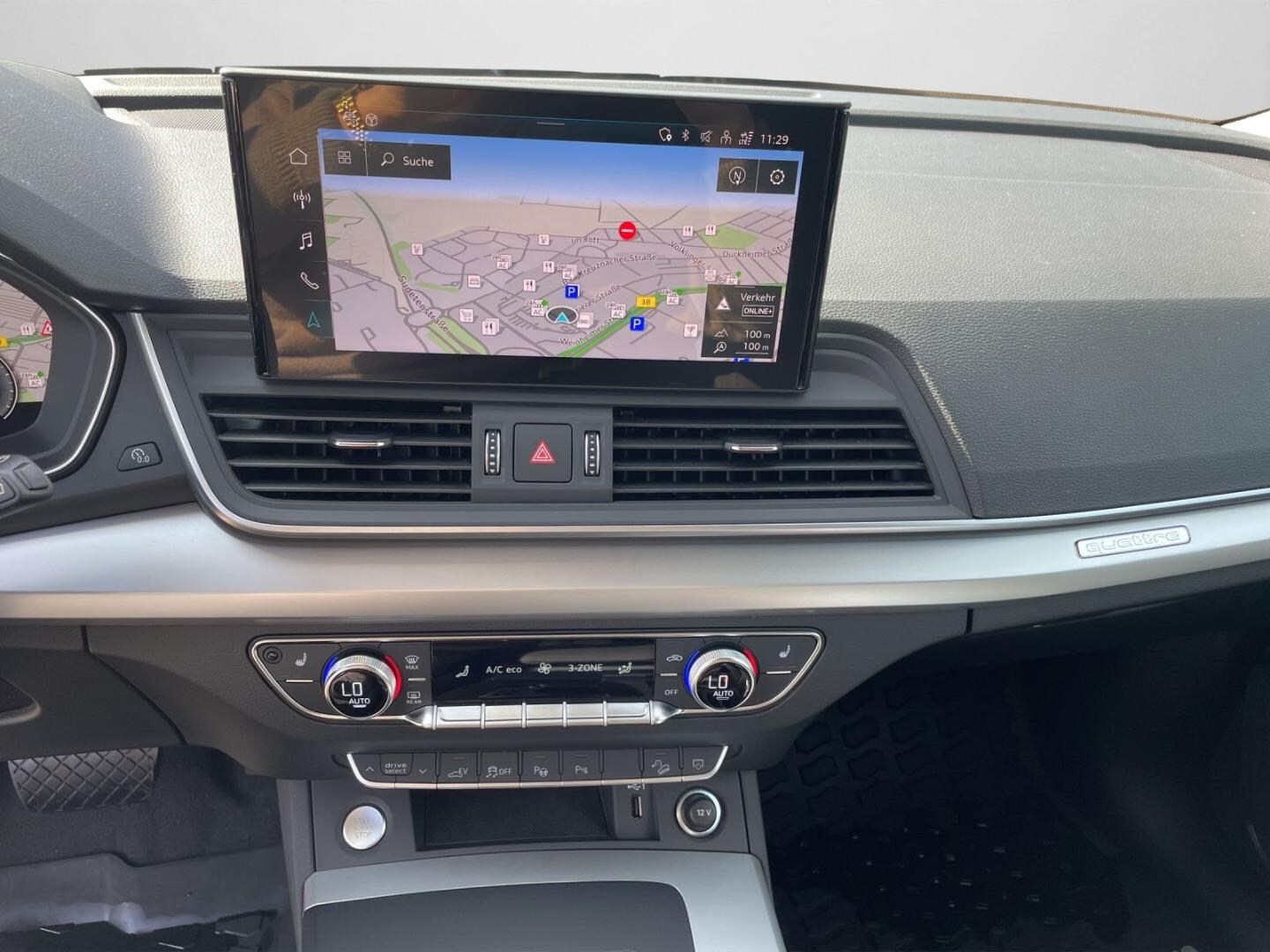Bild über Audi Q5 TFSI e S line business 55 TFSI e quattro S tronic - für weitere Informationen kontaktieren Sie den Audi Partner
