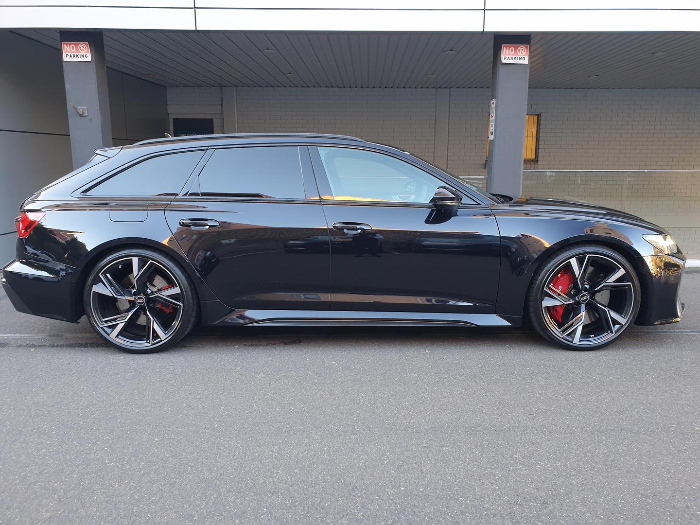 Image about Audi RS 6 Avant RS 6 Avant 441 kW tiptronic