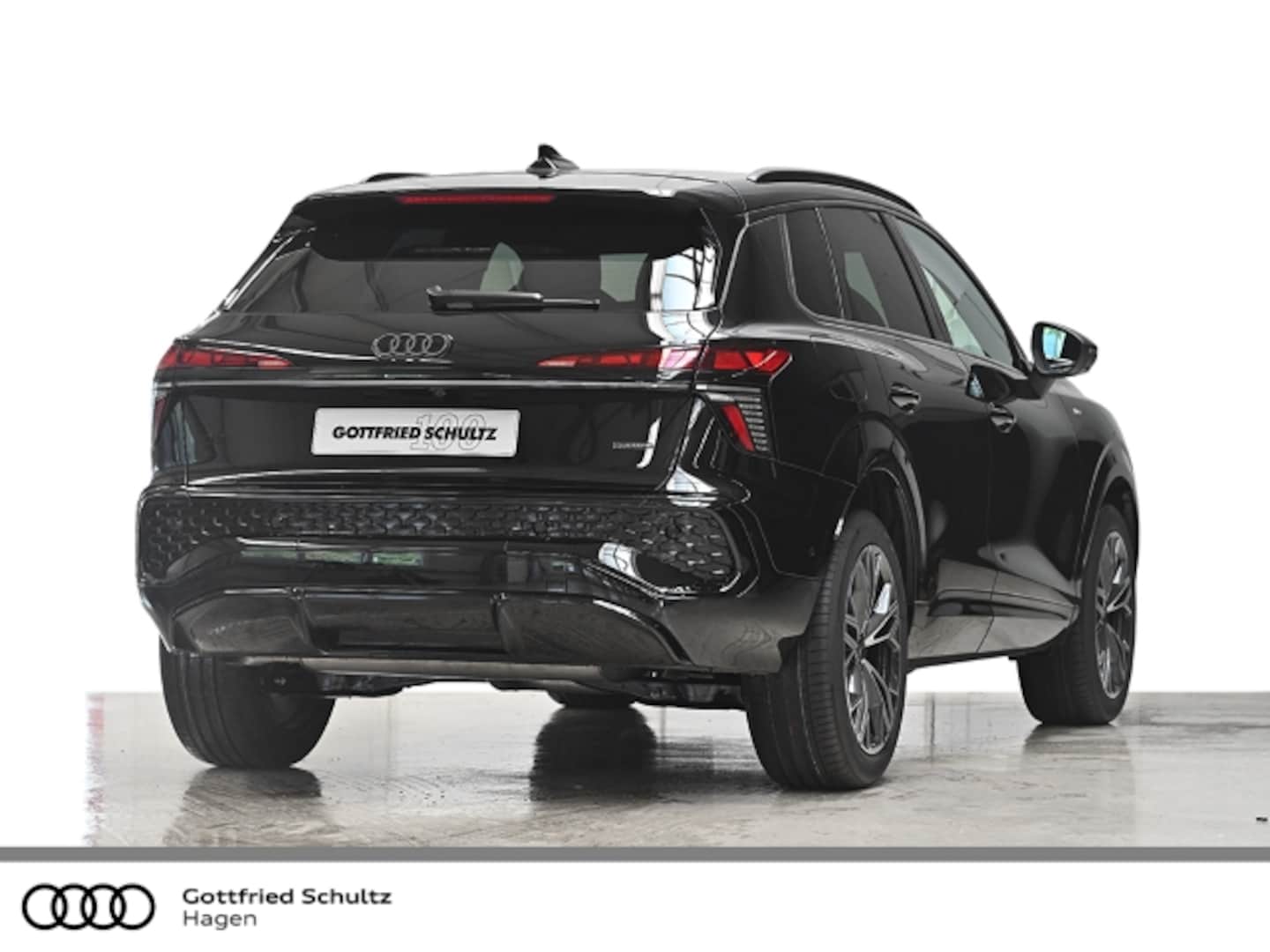 Bild über Audi Q3 SUV TFSI quattro 195 kW S tronic - für weitere Informationen kontaktieren Sie den Audi Partner