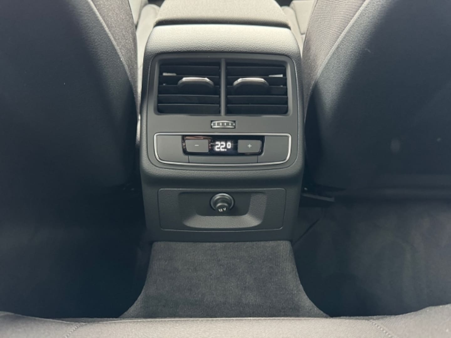 Bild über Audi A4 Avant advanced 35 TDI S tronic - für weitere Informationen kontaktieren Sie den Audi Partner