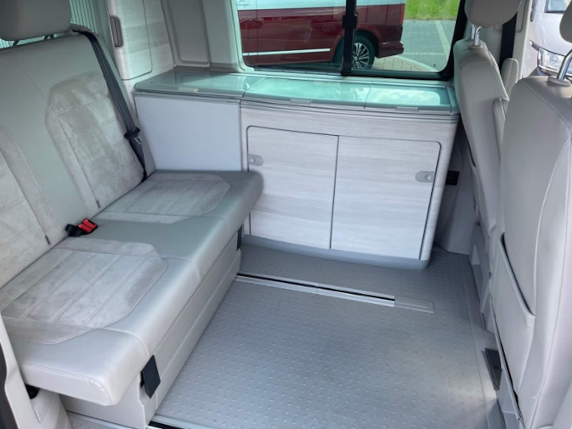 Volkswagen T6 California Ocean