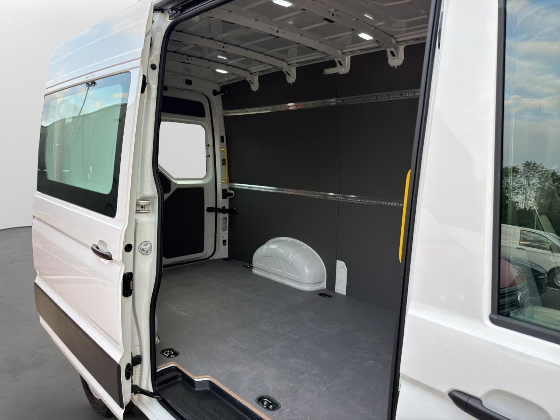 Volkswagen Crafter Kasten mittlerer Radstand