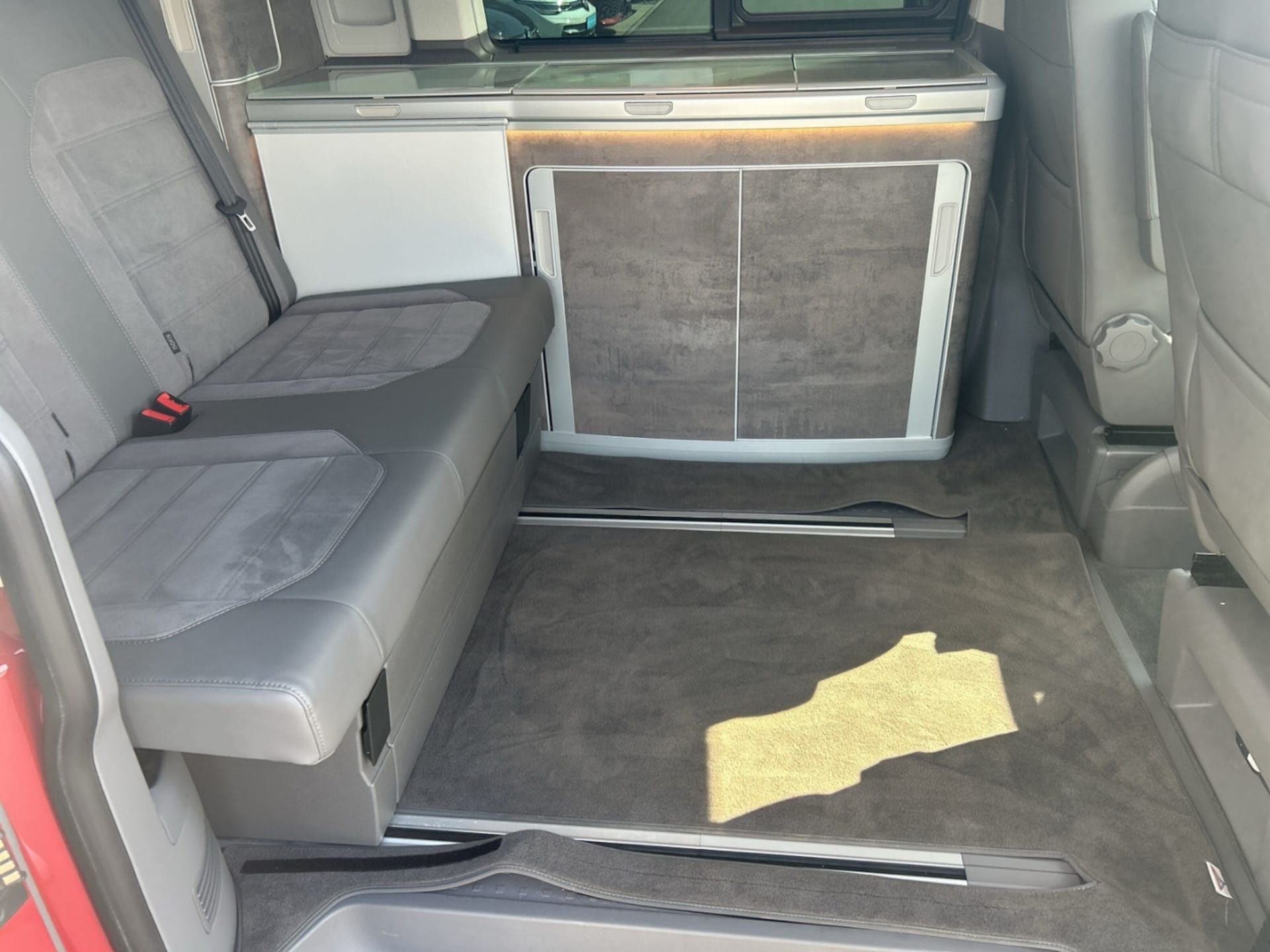 Volkswagen T6.1 California Ocean