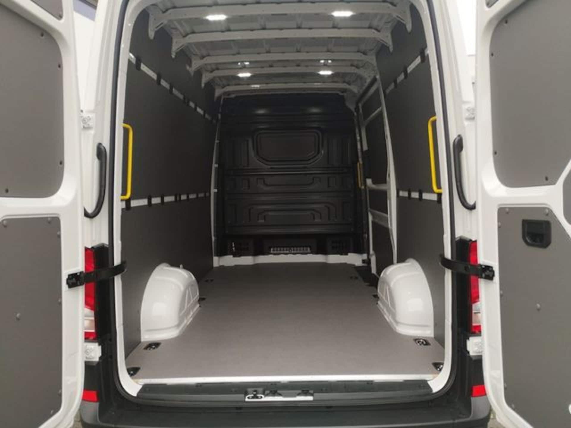 Volkswagen Crafter Kasten mittlerer Radstand