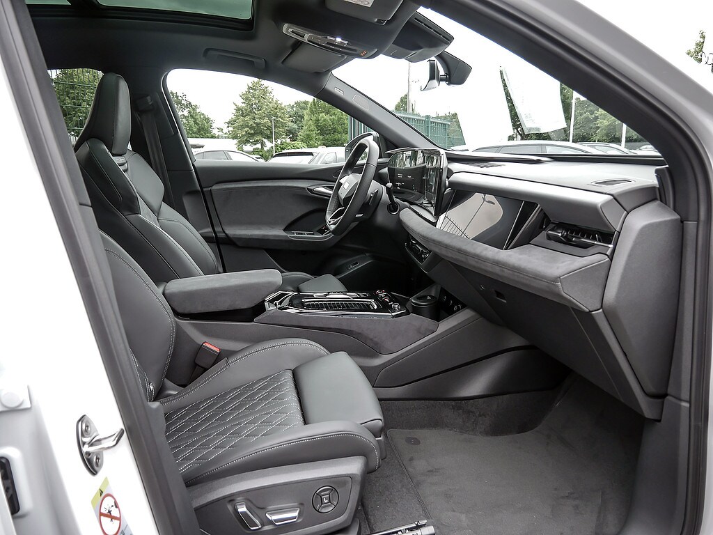 Image about Audi SQ6 Sportback e-tron e-tron