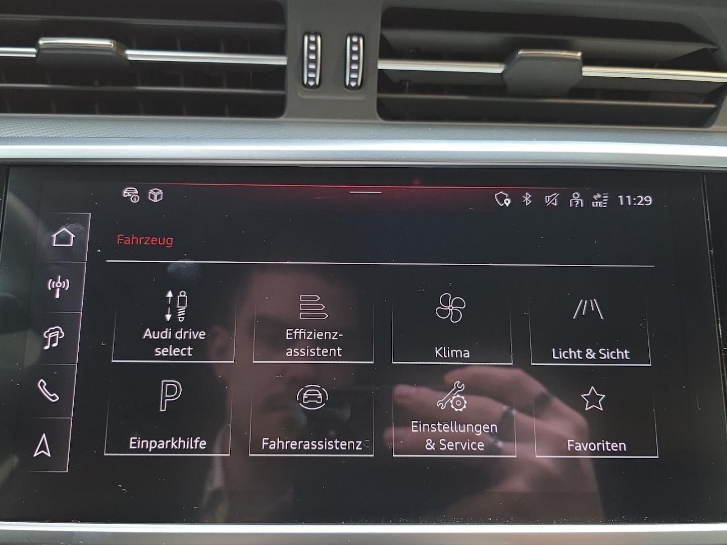 Bild über Audi A6 Avant advanced 45 TDI quattro S tronic - für weitere Informationen kontaktieren Sie den Audi Partner