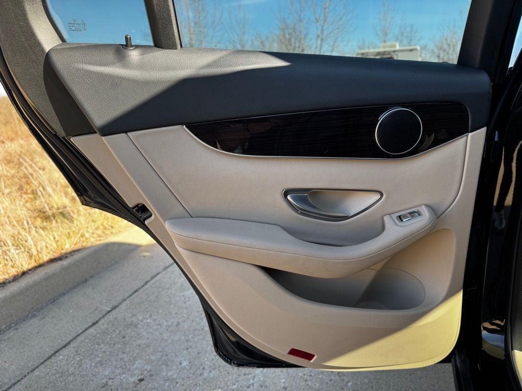 2019 Mercedes-Benz GLC GLC300 - Photo 48