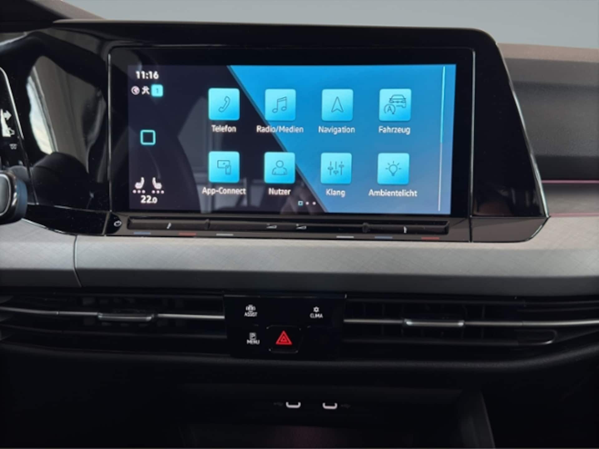 Volkswagen Golf Variant Life