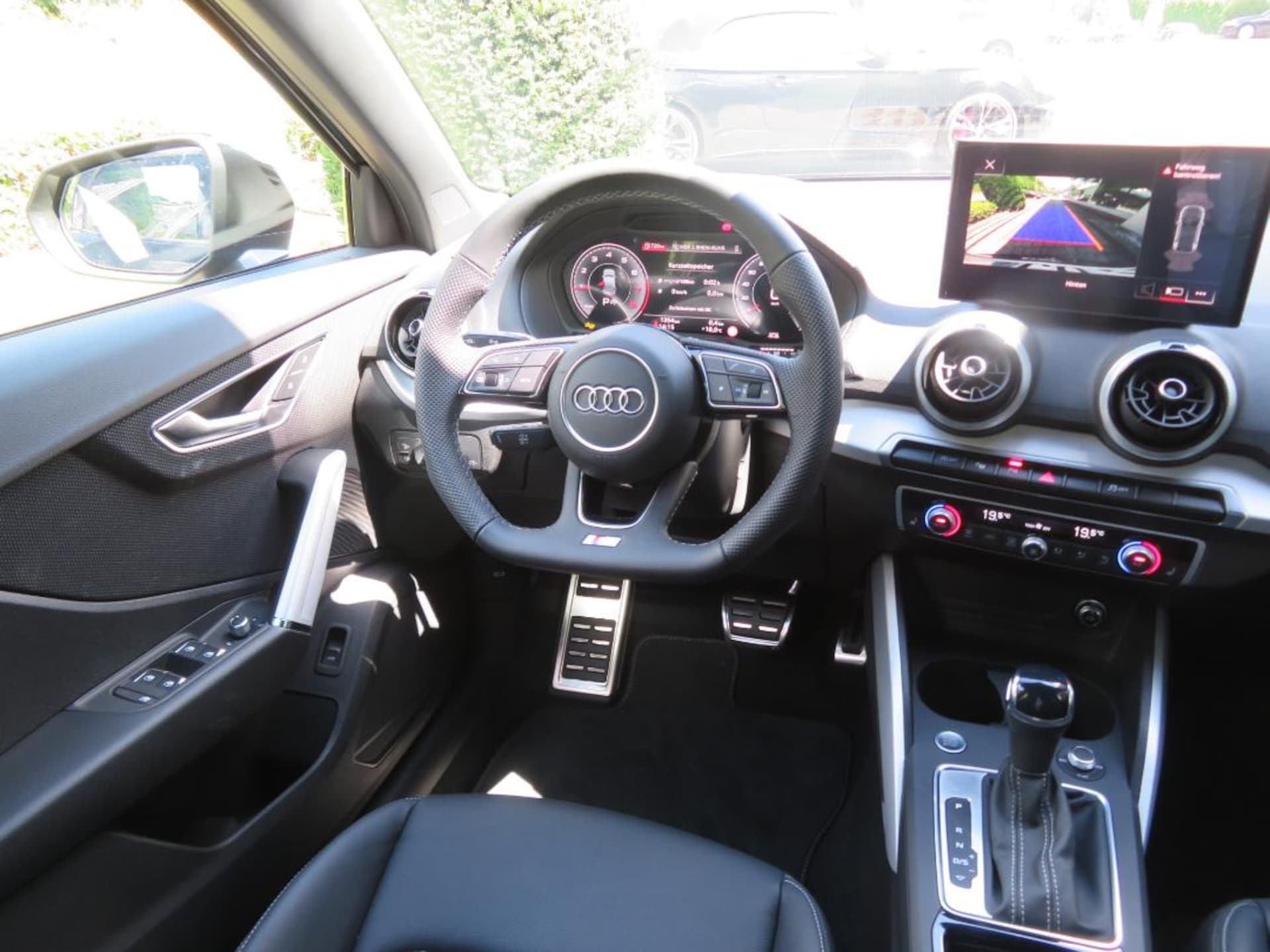 Audi Q2 S line
