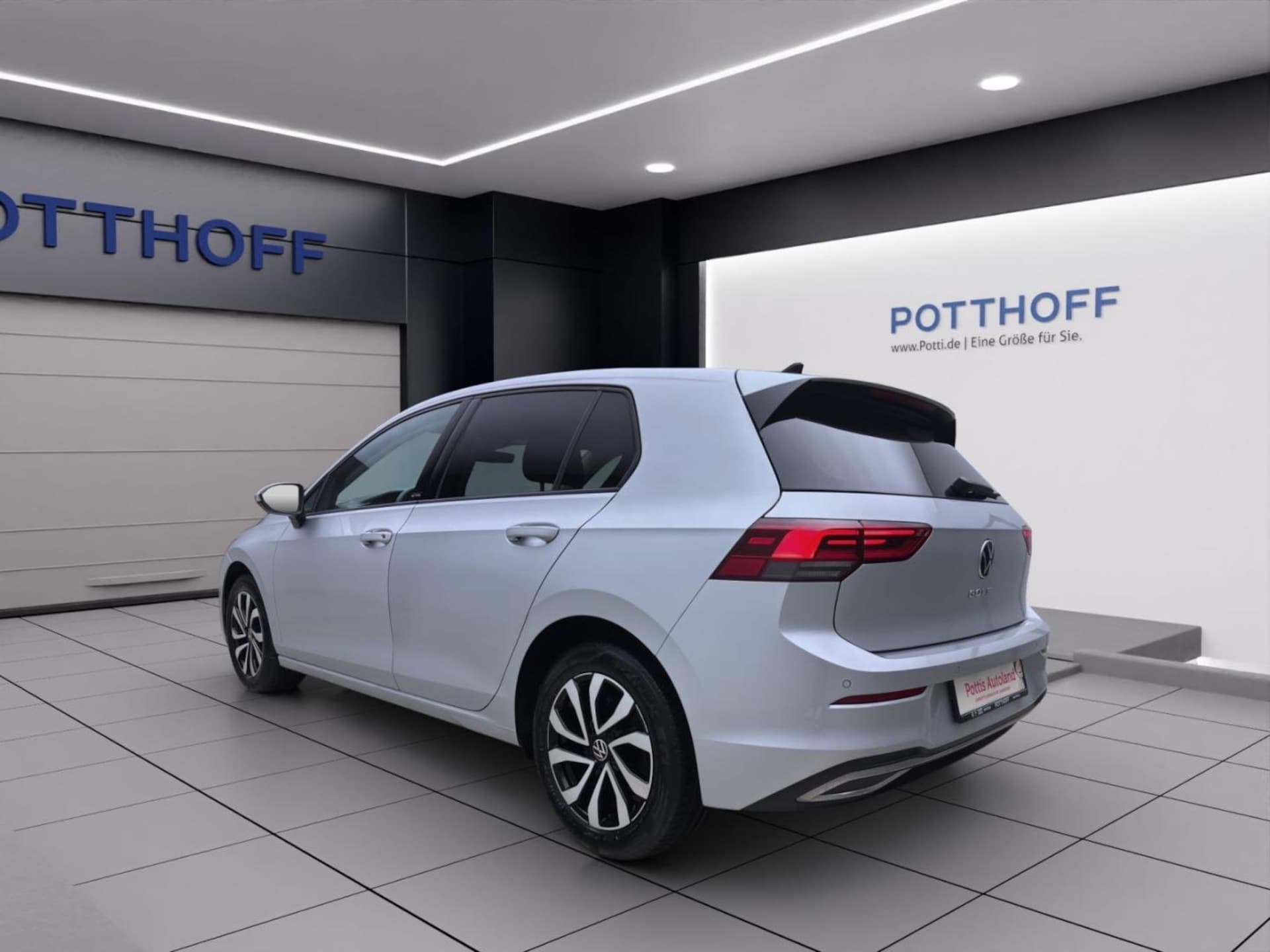 Volkswagen Golf Life