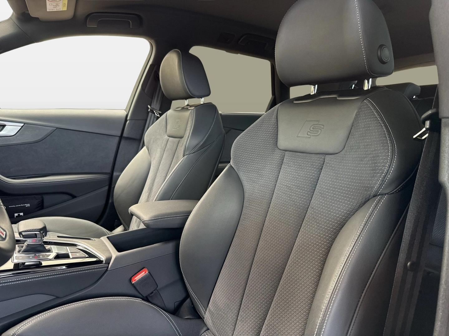 Image about Audi A4 Avant S line 40 TDI quattro S tronic