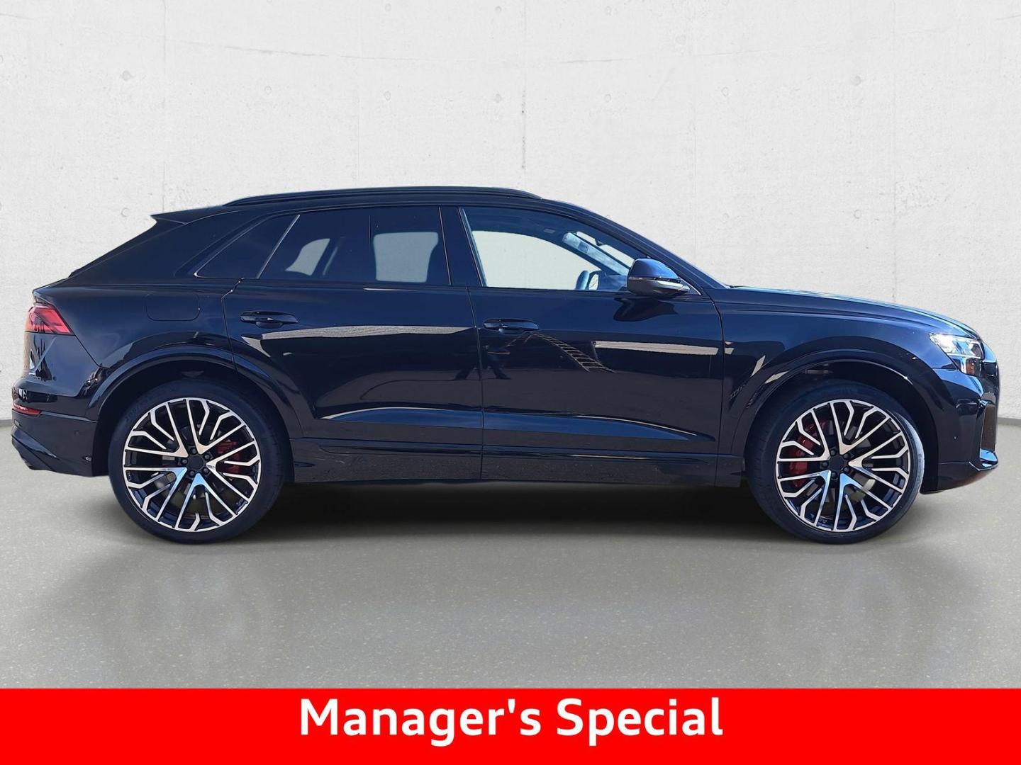 2026 Audi SQ8 Prestige - Photo 4